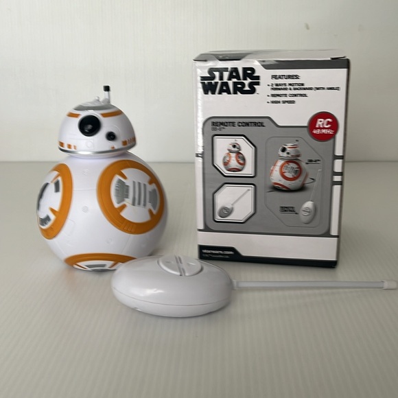 Stars Wars BB-8 with Remote Control - Picture 4 of 4
